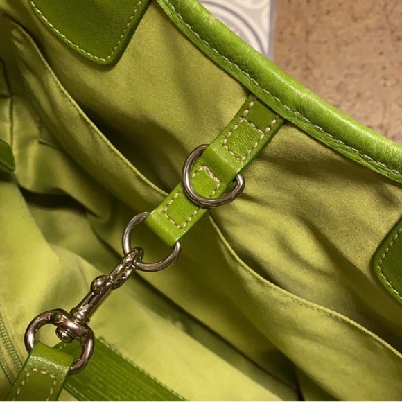 Beautiful Spring COACH Bag - Picture 5 of 7
